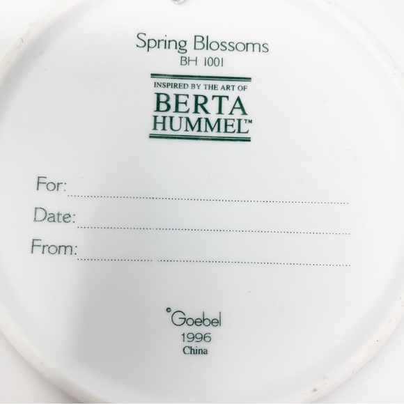 1996 BERTA HUMMEL BH1001 “SPRING BLOSSOMS”COLLECTORS PLATE -6 1/2” DIAMETER - Picture 4 of 5